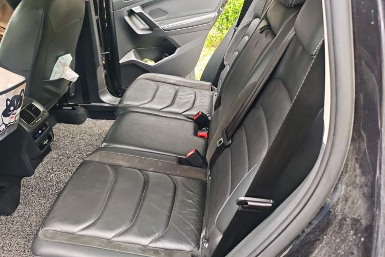 Used Volkswagen Tiguan L New Energy 2019 430 PHEV Hybrid Luxury Edition Left Rear Seat