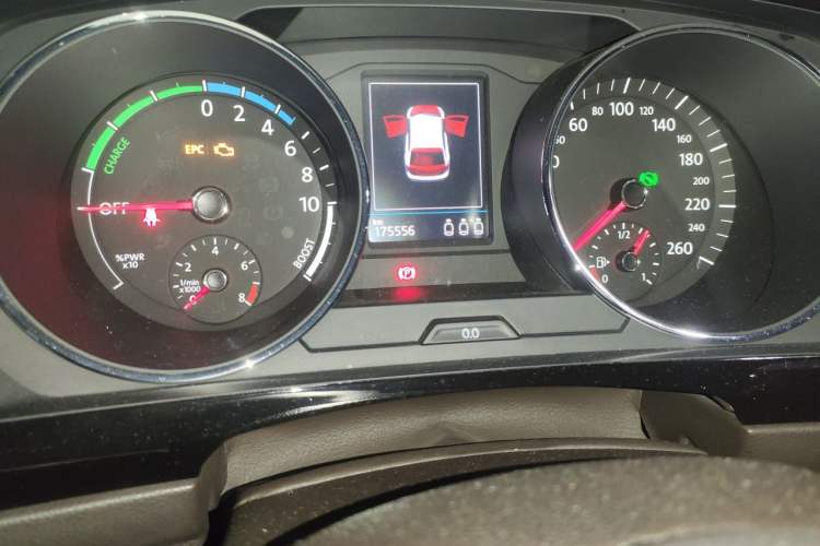 Used Volkswagen Tiguan L New Energy 2019 430 PHEV Hybrid Flagship Model Odometer Close Up