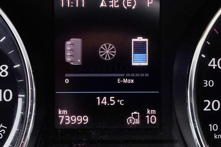 Used Volkswagen Tiguan L New Energy 2019 430 PHEV Hybrid Flagship Model Odometer Close Up