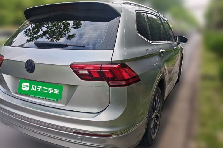 Used Volkswagen Tiguan L New Energy 2019 430 PHEV Hybrid Luxury Edition Rear Right 45 Deg