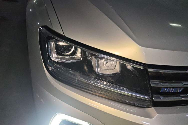 Used Volkswagen Tiguan L New Energy 2019 430 PHEV Hybrid Luxury Edition Right Front Headlight