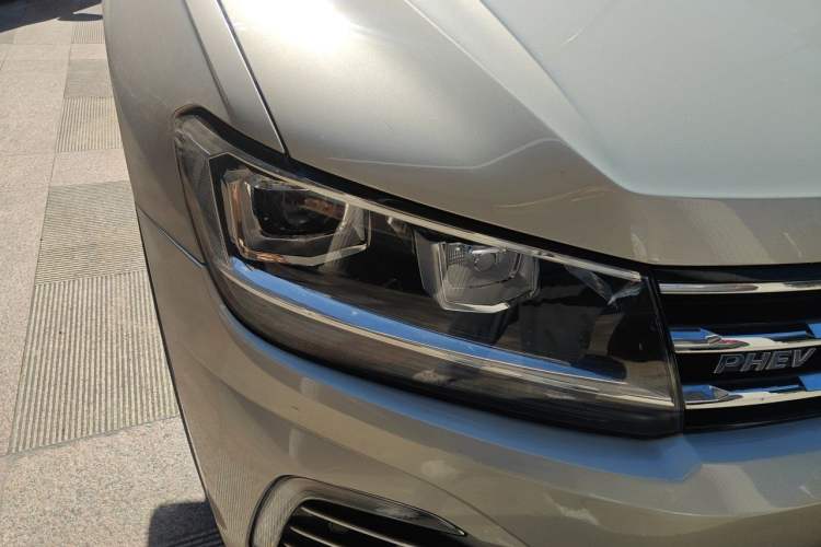 Used Volkswagen Tiguan L New Energy 2019 430 PHEV Hybrid Luxury Edition Right Front Headlight