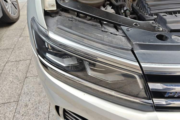 Used Volkswagen Tiguan L New Energy 2019 430 PHEV Hybrid Flagship Model Right Front Headlight