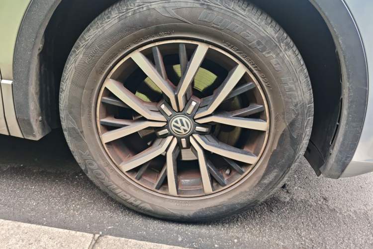 Used Volkswagen Tiguan L New Energy 2019 430 PHEV Hybrid Luxury Edition Right Front Wheel Hub