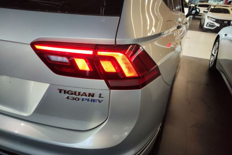 Used Volkswagen Tiguan L New Energy 2019 430 PHEV Hybrid Luxury Edition Right Rear Taillight