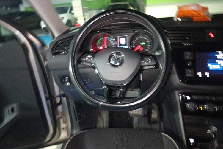 Used Volkswagen Tiguan L New Energy 2019 430 PHEV Hybrid Flagship Model Steering Wheel