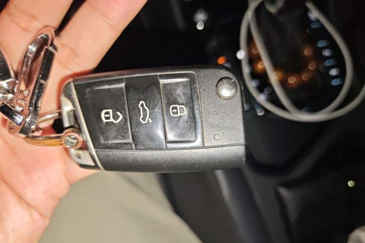 Used Volkswagen Tiguan L New Energy 2019 430 PHEV Hybrid Luxury Edition Vehicle Key