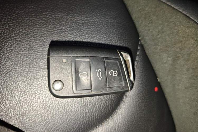 Used Volkswagen Tiguan L New Energy 2019 430 PHEV Hybrid Luxury Edition Vehicle Key