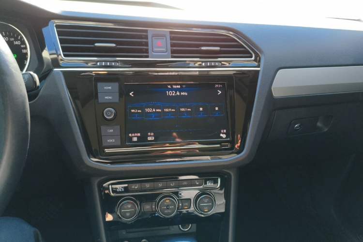 Used Volkswagen Tiguan L New Energy 2019 430 PHEV Hybrid Flagship Model Audio And AC Panel