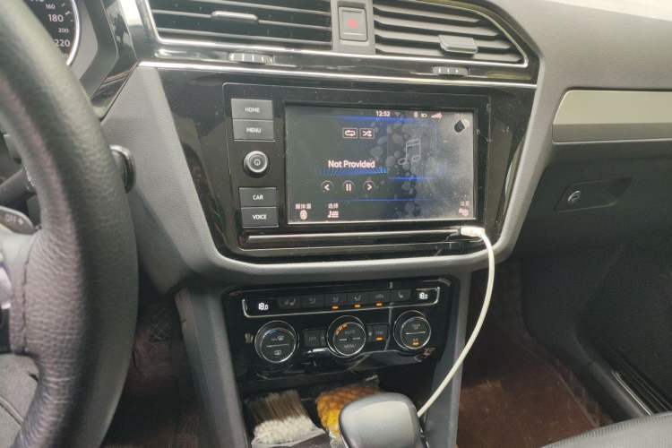 Used Volkswagen Tiguan L New Energy 2019 430 PHEV Hybrid Flagship Model Audio And AC Panel