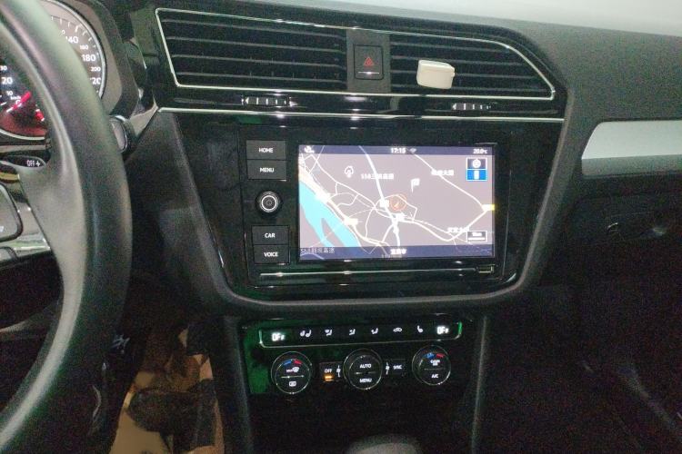 Used Volkswagen Tiguan L New Energy 2019 430 PHEV Hybrid Flagship Model Audio And AC Panel