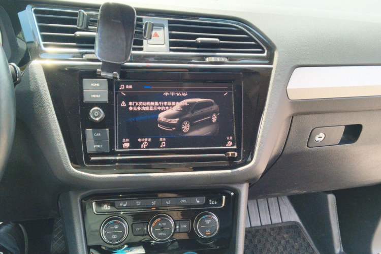 Used Volkswagen Tiguan L New Energy 2019 430 PHEV Hybrid Luxury Edition Audio And AC Panel
