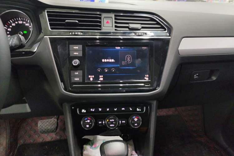 Used Volkswagen Tiguan L New Energy 2019 430 PHEV Hybrid Luxury Edition Audio And AC Panel