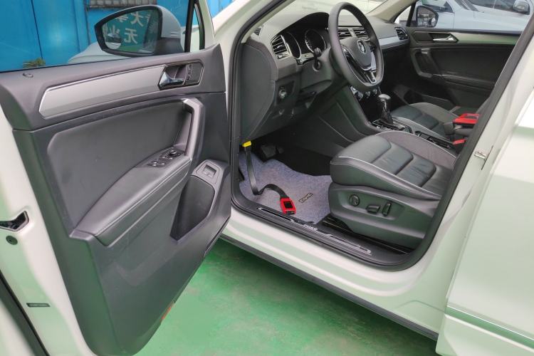 Used Volkswagen Tiguan L New Energy 2019 430 PHEV Hybrid Flagship Model Driver Seat