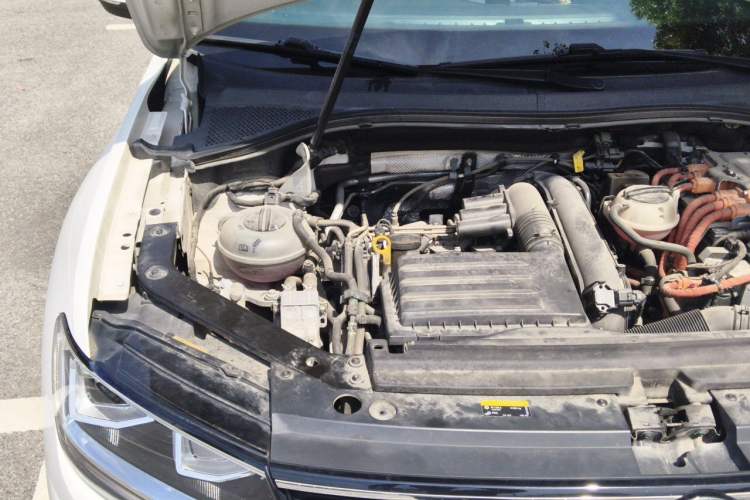 Used Volkswagen Tiguan L New Energy 2019 430 PHEV Hybrid Luxury Edition Engine Bay Right