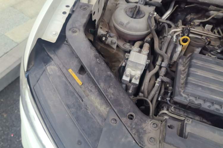 Used Volkswagen Tiguan L New Energy 2019 430 PHEV Hybrid Luxury Edition Engine Bay Right