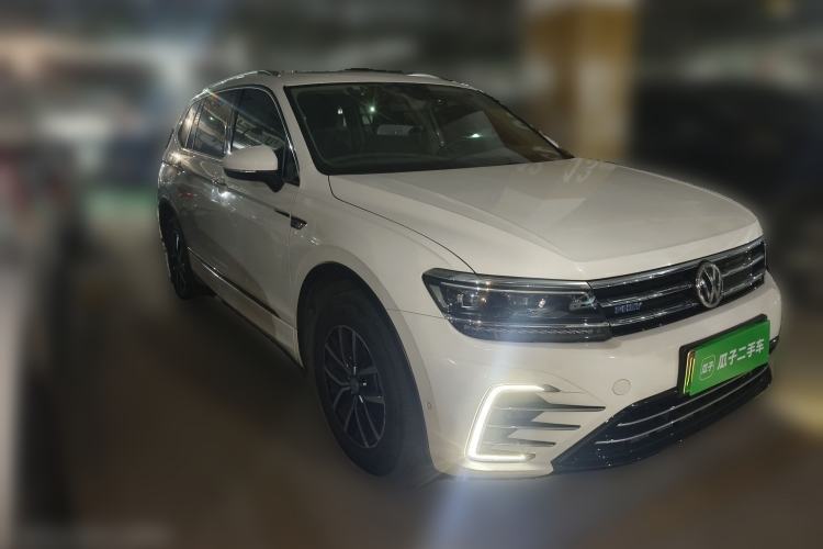 Used Volkswagen Tiguan L New Energy 2019 430 PHEV Hybrid Flagship Model Front Right 45 Deg