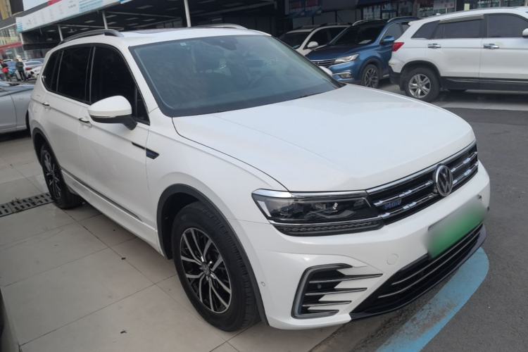 Used Volkswagen Tiguan L New Energy 2019 430 PHEV Hybrid Flagship Model Front Right 45 Deg