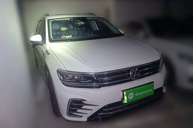 Used Volkswagen Tiguan L New Energy 2019 430 PHEV Hybrid Flagship Model Front Right 45 Deg