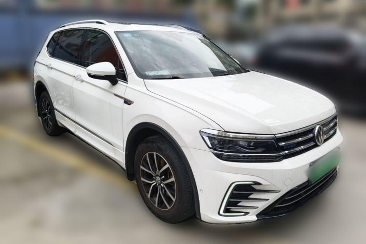 Used Volkswagen Tiguan L New Energy 2019 430 PHEV Hybrid Flagship Model Front Right 45 Deg