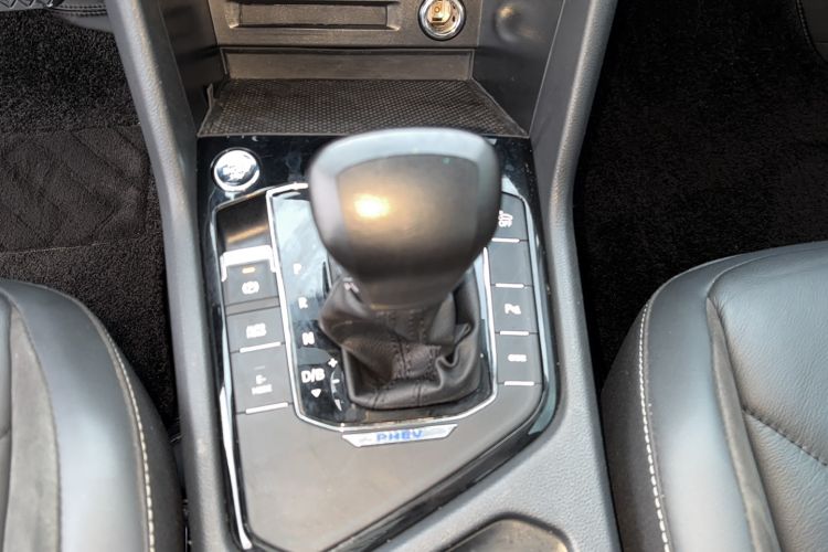Used Volkswagen Tiguan L New Energy 2019 430 PHEV Hybrid Luxury Edition Gear Lever