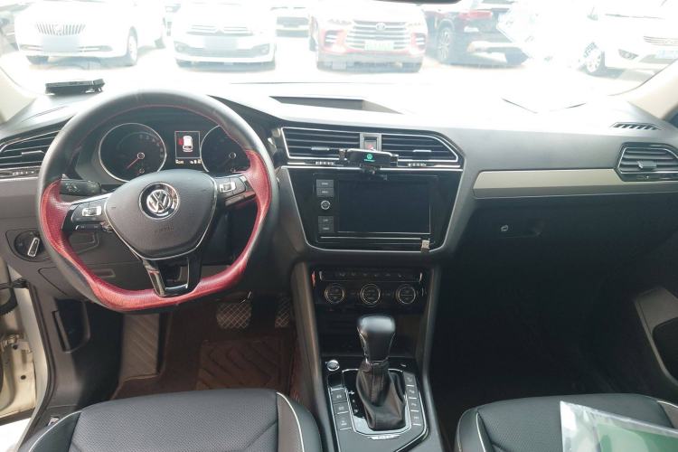 Used Volkswagen Tiguan L New Energy 2019 430 PHEV Hybrid Flagship Model Interior 3