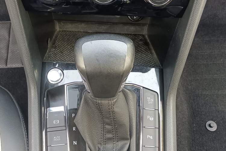 Used Volkswagen Tiguan L New Energy 2019 430 PHEV Hybrid Flagship Model Interior 5