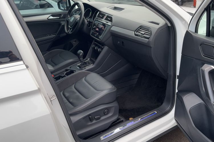 Used Volkswagen Tiguan L New Energy 2019 430 PHEV Hybrid Luxury Edition Interior 7