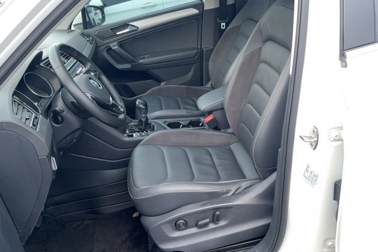 Used Volkswagen Tiguan L New Energy 2019 430 PHEV Hybrid Luxury Edition Left Front Seat