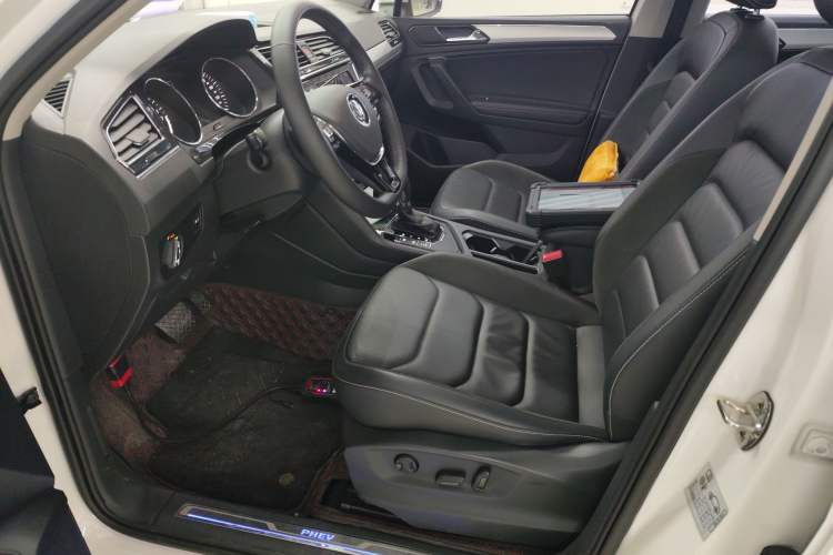 Used Volkswagen Tiguan L New Energy 2019 430 PHEV Hybrid Luxury Edition Left Front Seat
