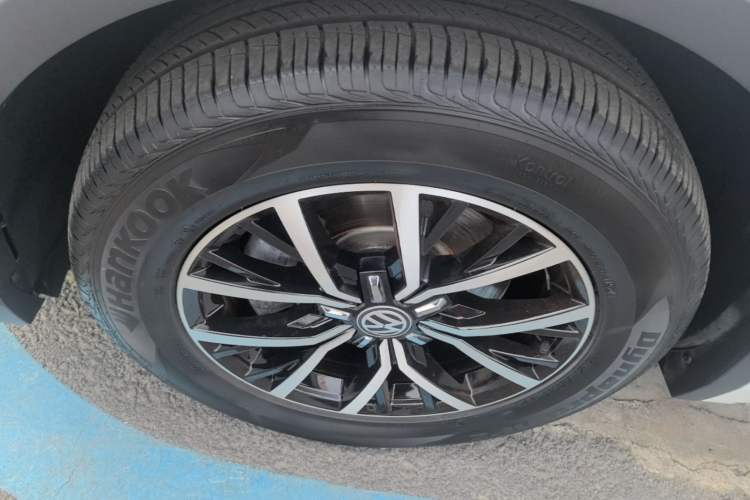 Used Volkswagen Tiguan L New Energy 2019 430 PHEV Hybrid Flagship Model Left Front Wheel Hub