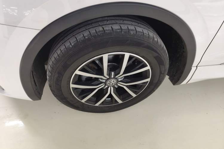 Used Volkswagen Tiguan L New Energy 2019 430 PHEV Hybrid Luxury Edition Left Front Wheel Hub