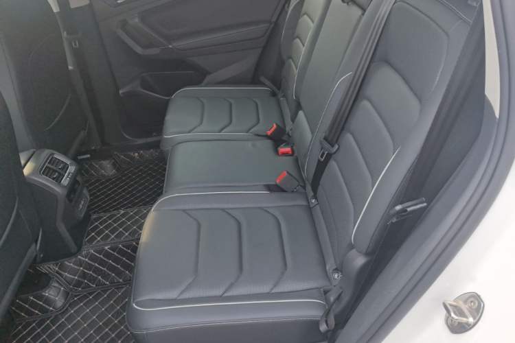 Used Volkswagen Tiguan L New Energy 2019 430 PHEV Hybrid Flagship Model Left Rear Seat