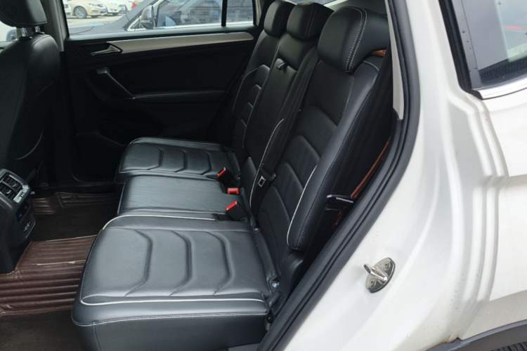 Used Volkswagen Tiguan L New Energy 2019 430 PHEV Hybrid Flagship Model Left Rear Seat