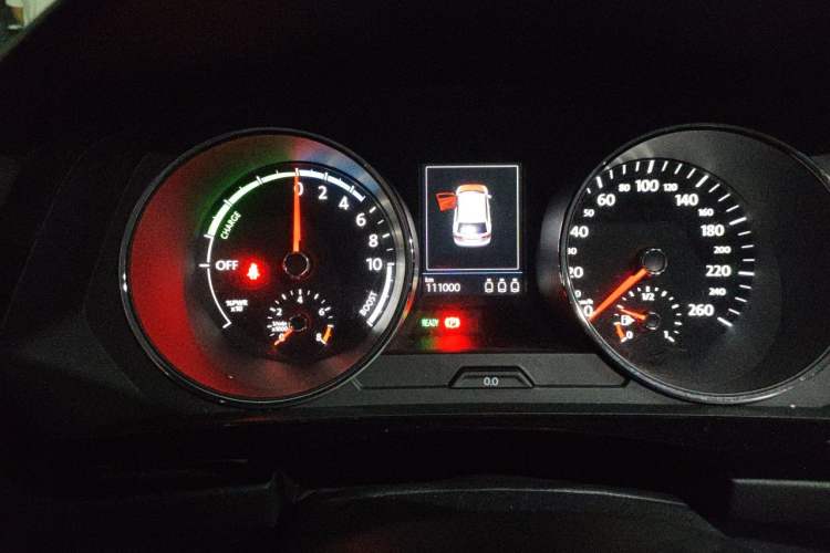 Used Volkswagen Tiguan L New Energy 2019 430 PHEV Hybrid Flagship Model Odometer Close Up