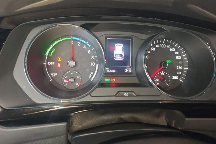 Used Volkswagen Tiguan L New Energy 2019 430 PHEV Hybrid Flagship Model Odometer Close Up