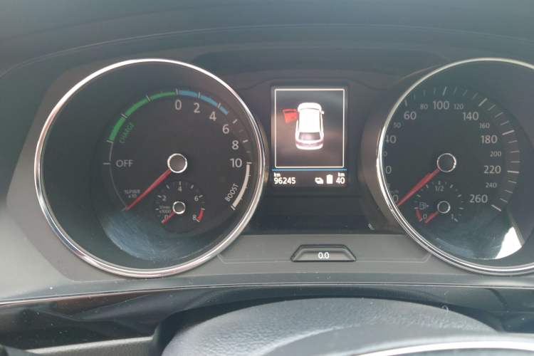 Used Volkswagen Tiguan L New Energy 2019 430 PHEV Hybrid Flagship Model Odometer Close Up
