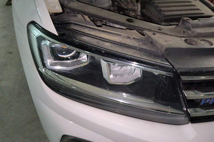 Used Volkswagen Tiguan L New Energy 2019 430 PHEV Hybrid Luxury Edition Right Front Headlight