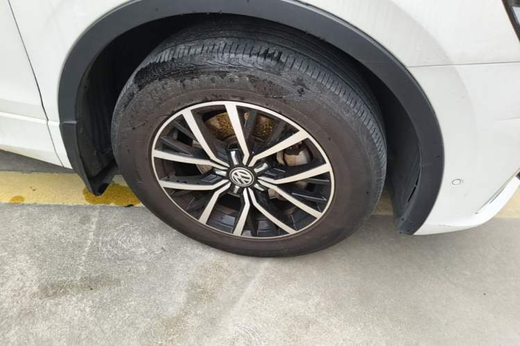 Used Volkswagen Tiguan L New Energy 2019 430 PHEV Hybrid Flagship Model Right Front Wheel Hub