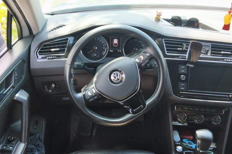 Used Volkswagen Tiguan L New Energy 2019 430 PHEV Hybrid Luxury Edition Steering Wheel
