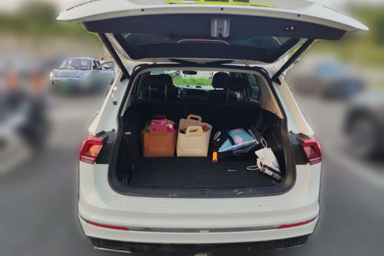 Used Volkswagen Tiguan L New Energy 2019 430 PHEV Hybrid Flagship Model Trunk