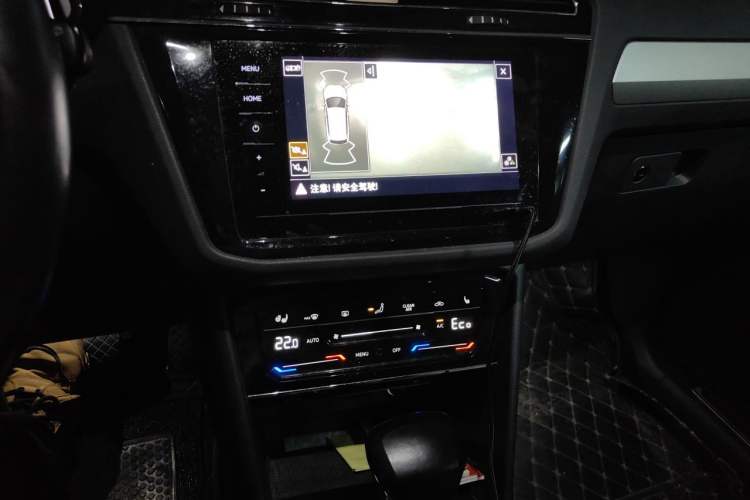 Used Volkswagen Tiguan L New Energy 2020 430 PHEV Plug-in Hybrid Prestige Edition Audio And AC Panel