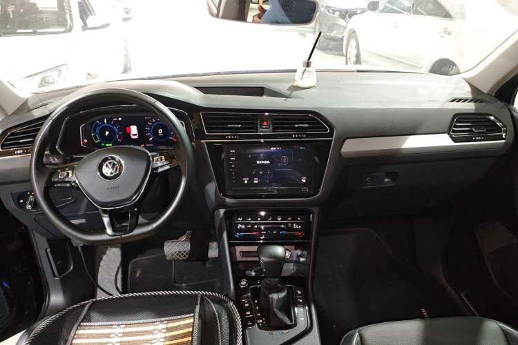 Used Volkswagen Tiguan L New Energy 2020 430 PHEV Plug-in Hybrid Flagship Edition Center Console