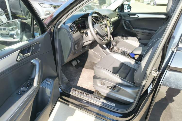 Used Volkswagen Tiguan L New Energy 2020 430 PHEV Plug-in Hybrid Flagship Edition Driver Seat