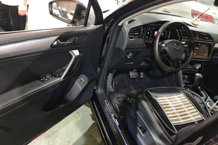 Used Volkswagen Tiguan L New Energy 2020 430 PHEV Plug-in Hybrid Flagship Edition Driver Seat