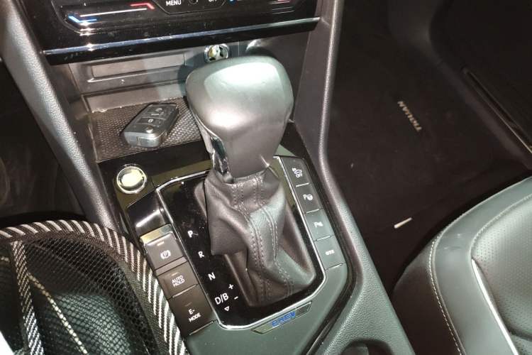 Used Volkswagen Tiguan L New Energy 2020 430 PHEV Plug-in Hybrid Flagship Edition Gear Lever