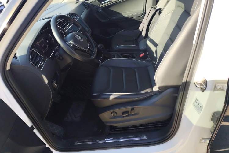 Used Volkswagen Tiguan L New Energy 2020 430 PHEV Plug-in Hybrid Flagship Edition Left Front Seat