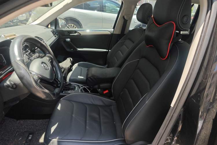 Used Volkswagen Tiguan L New Energy 2020 430 PHEV Plug-in Hybrid Flagship Edition Left Front Seat