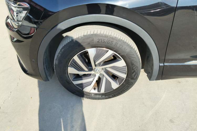 Used Volkswagen Tiguan L New Energy 2020 430 PHEV Plug-in Hybrid Flagship Edition Left Front Wheel Hub