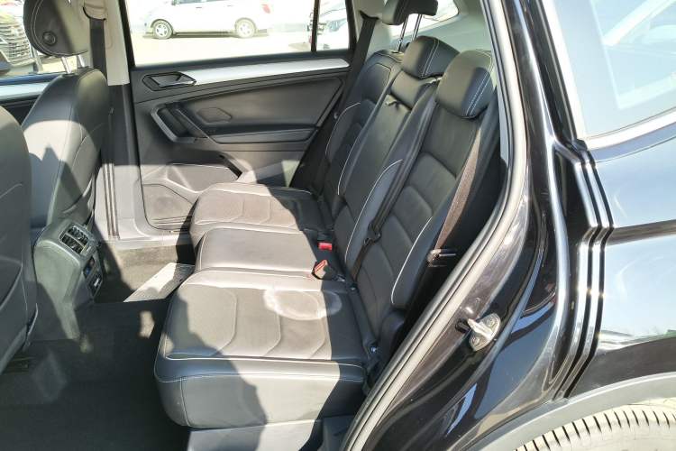 Used Volkswagen Tiguan L New Energy 2020 430 PHEV Plug-in Hybrid Flagship Edition Left Rear Seat